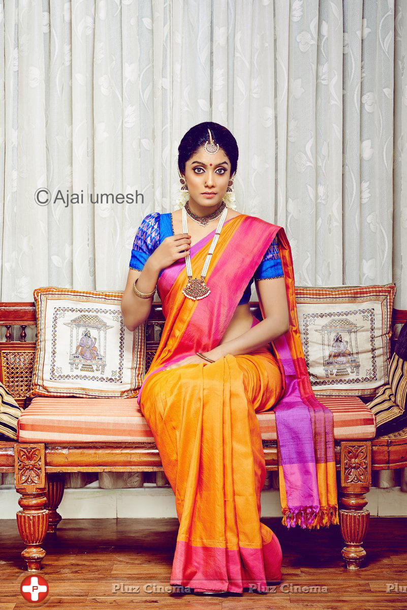 Abhirami Iyer Photoshoot Gallery | Picture 1130702