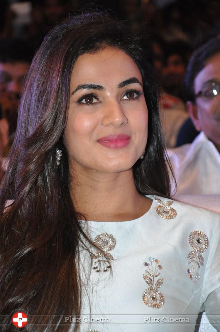 Sonal Chauhan at Sher Movie Audio Launch Photos | Picture 1135583