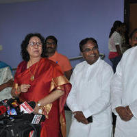 T Congress Leaders Watches Rudramadevi Movie Photos | Picture 1136478