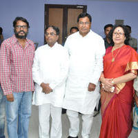 T Congress Leaders Watches Rudramadevi Movie Photos | Picture 1136481