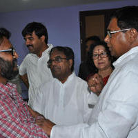 T Congress Leaders Watches Rudramadevi Movie Photos