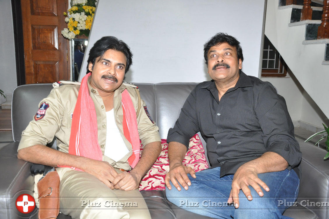 Pawankalyan Meets Chiranjeevi Photos | Picture 1139739