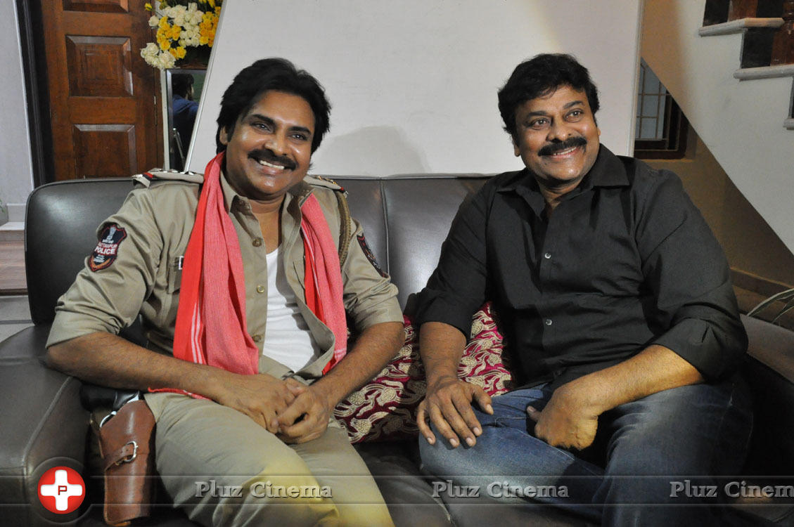 Pawankalyan Meets Chiranjeevi Photos | Picture 1139740