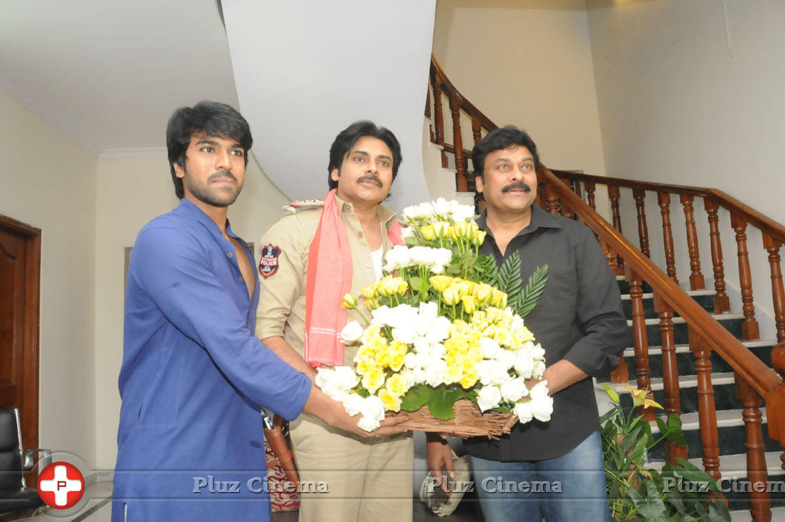 Pawankalyan Meets Chiranjeevi Photos | Picture 1139741