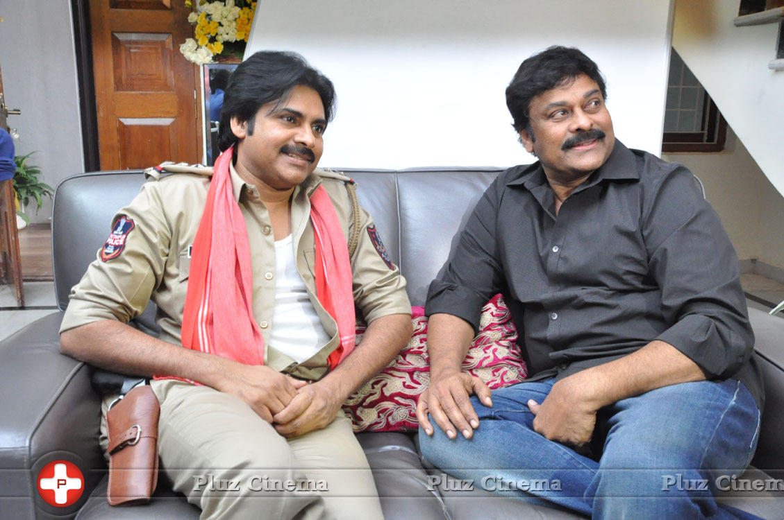 Pawankalyan Meets Chiranjeevi Photos | Picture 1139742