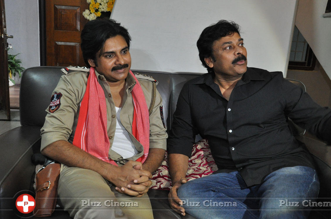 Pawankalyan Meets Chiranjeevi Photos | Picture 1139743