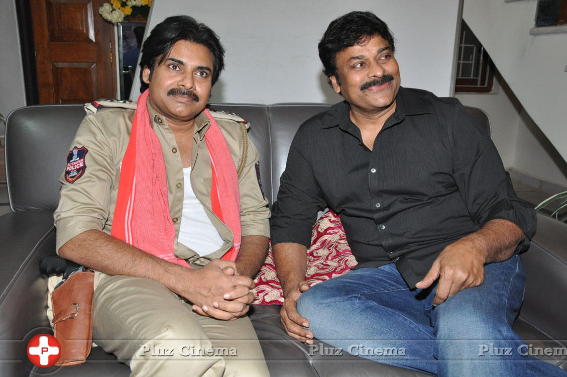 Pawankalyan Meets Chiranjeevi Photos | Picture 1139746