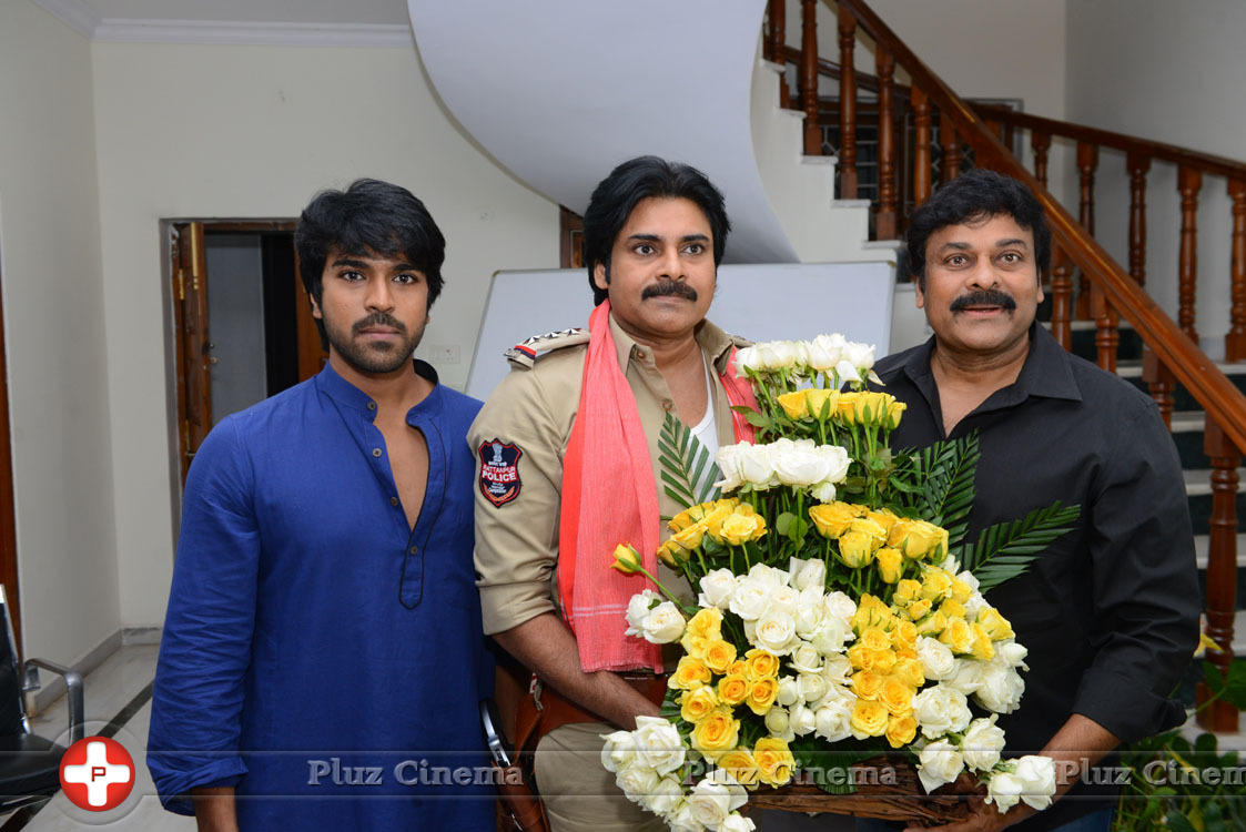 Pawankalyan Meets Chiranjeevi Photos | Picture 1139749