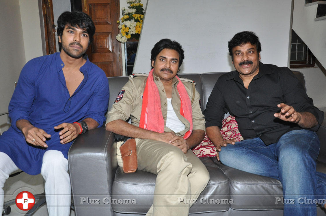 Pawankalyan Meets Chiranjeevi Photos | Picture 1139751