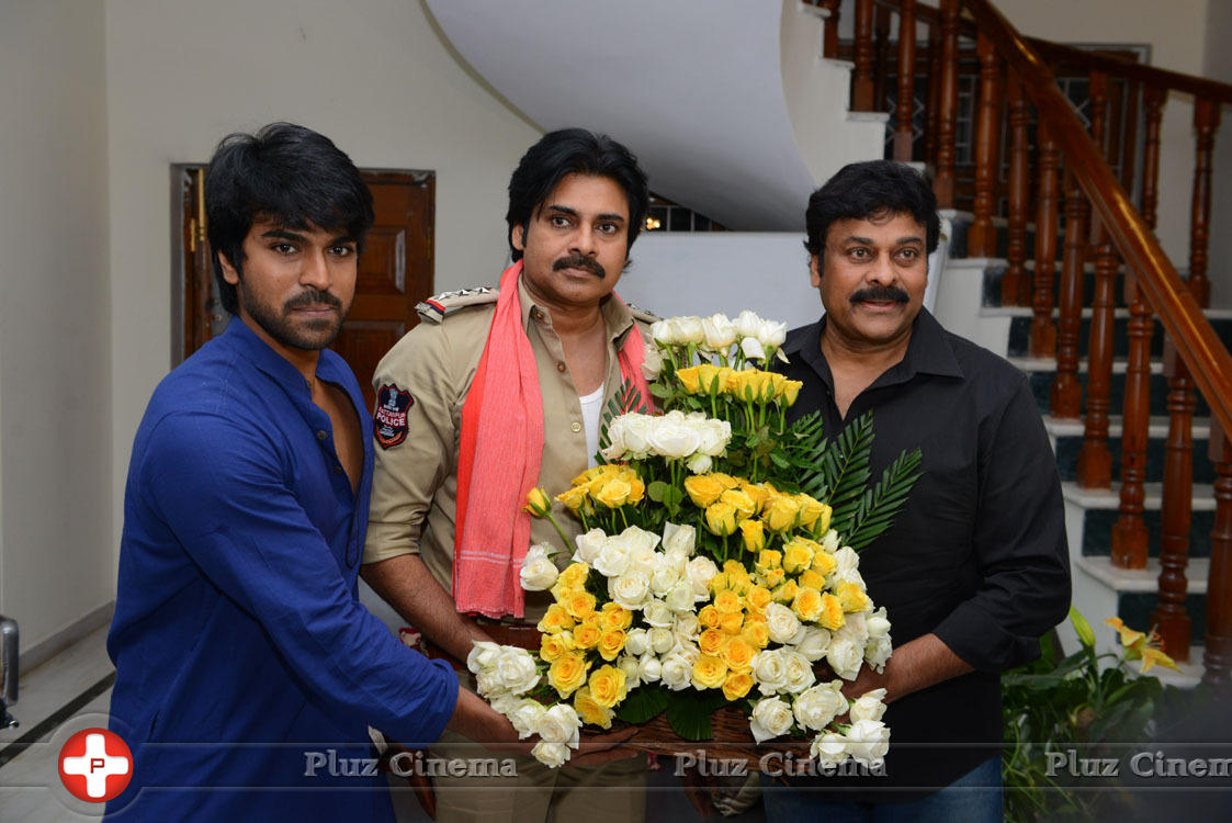 Pawankalyan Meets Chiranjeevi Photos | Picture 1139756