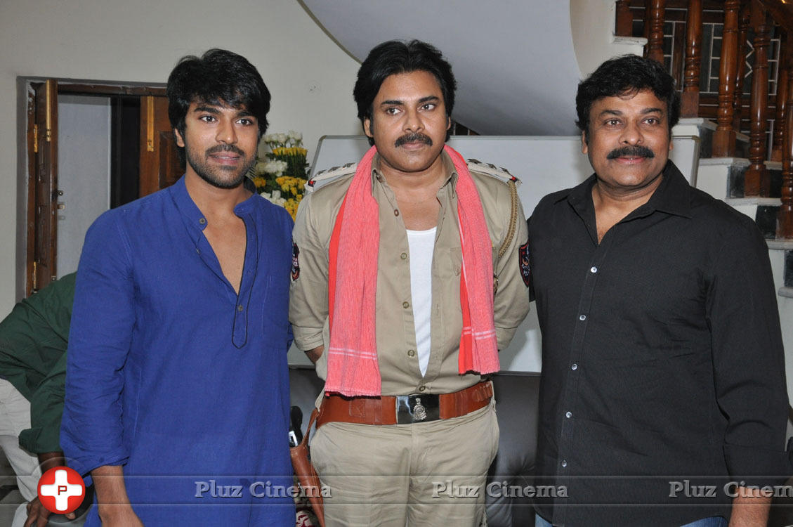 Pawankalyan Meets Chiranjeevi Photos | Picture 1139761