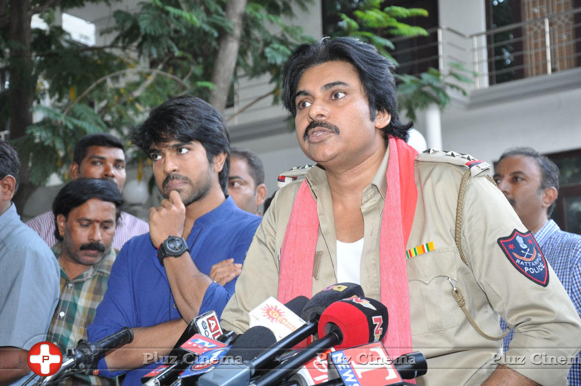 Pawankalyan Meets Chiranjeevi Photos | Picture 1139769