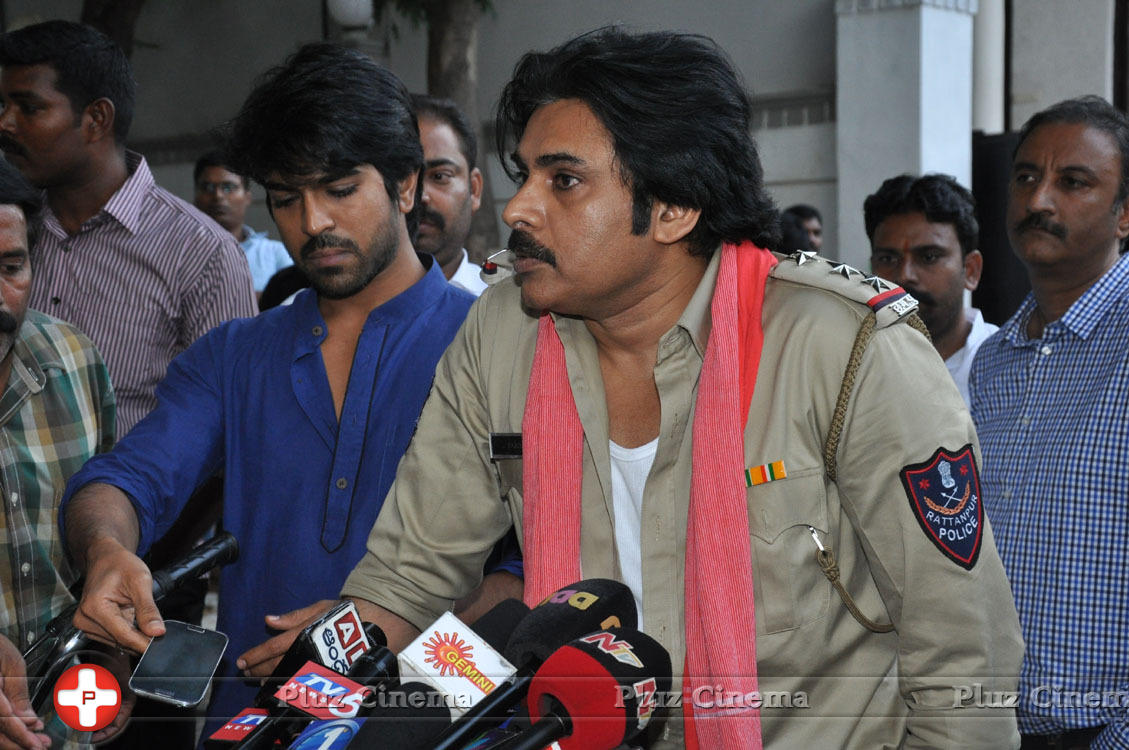 Pawankalyan Meets Chiranjeevi Photos | Picture 1139774