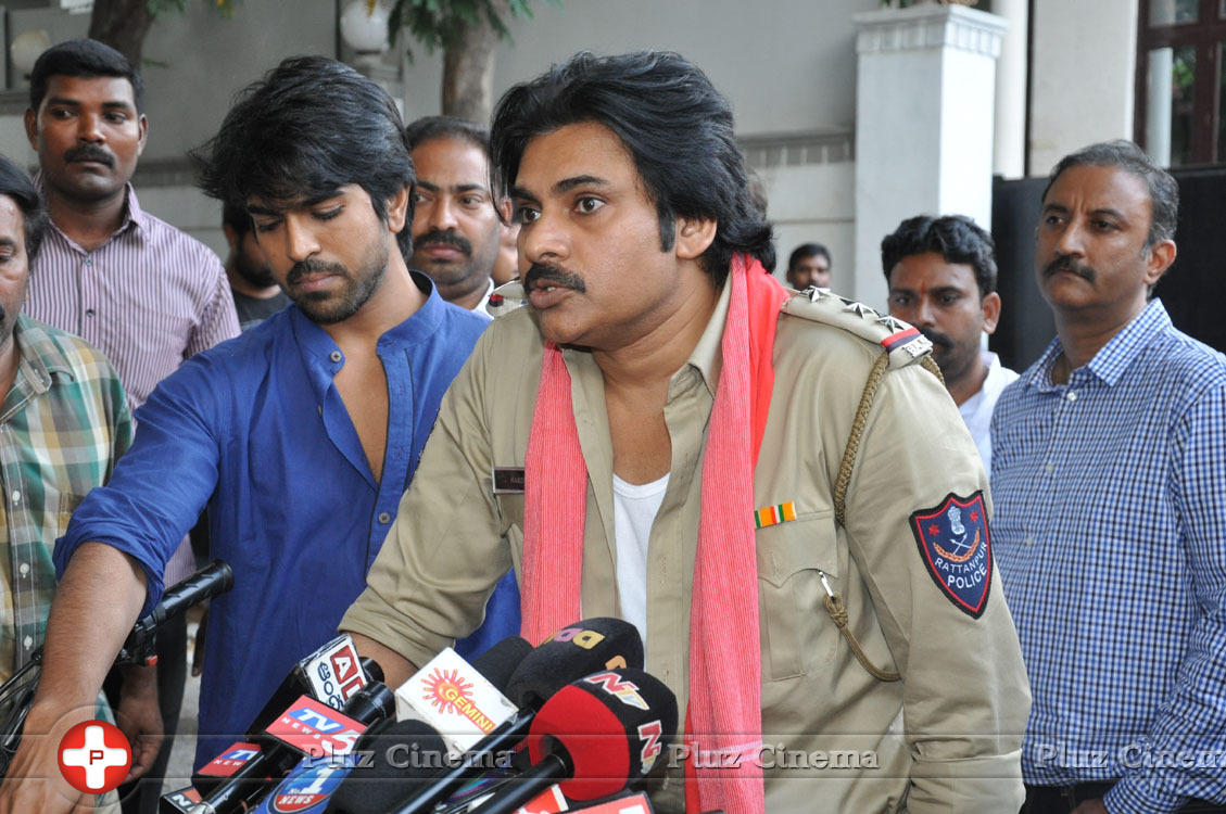 Pawankalyan Meets Chiranjeevi Photos | Picture 1139775