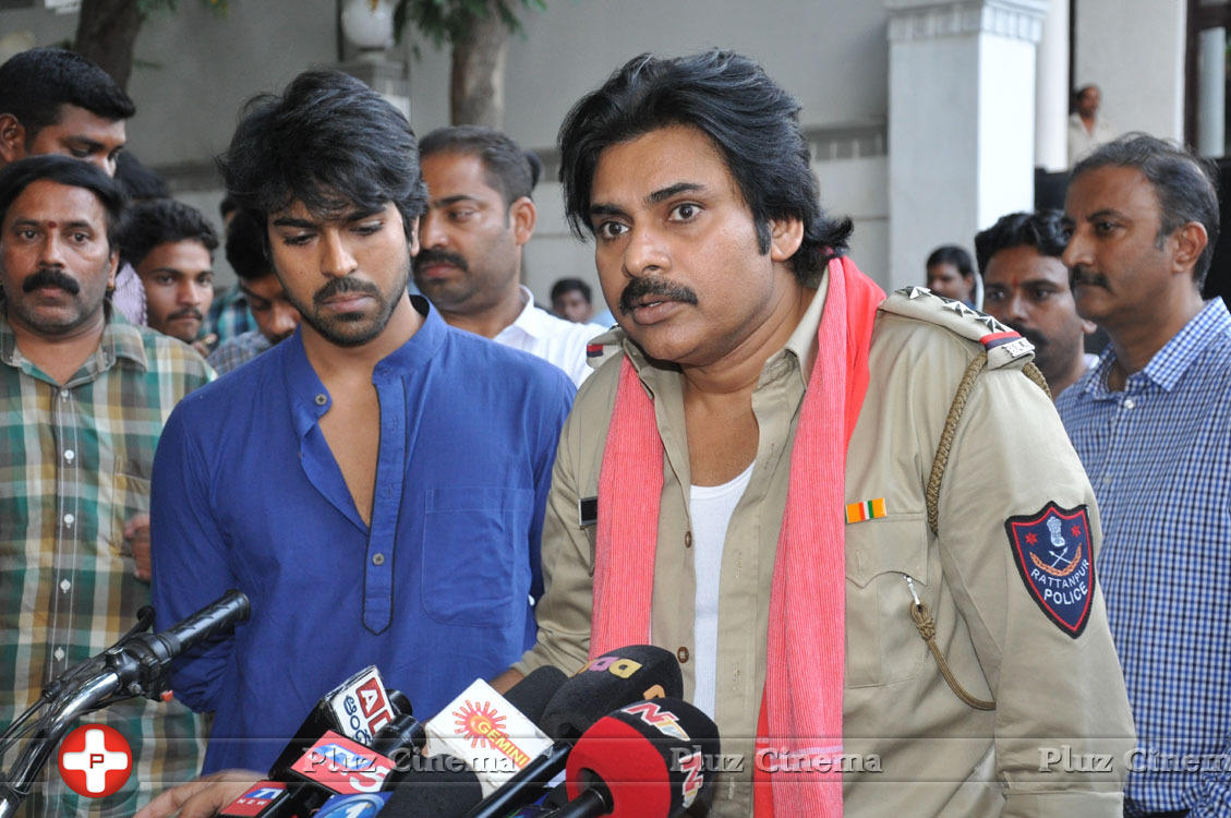 Pawankalyan Meets Chiranjeevi Photos | Picture 1139783