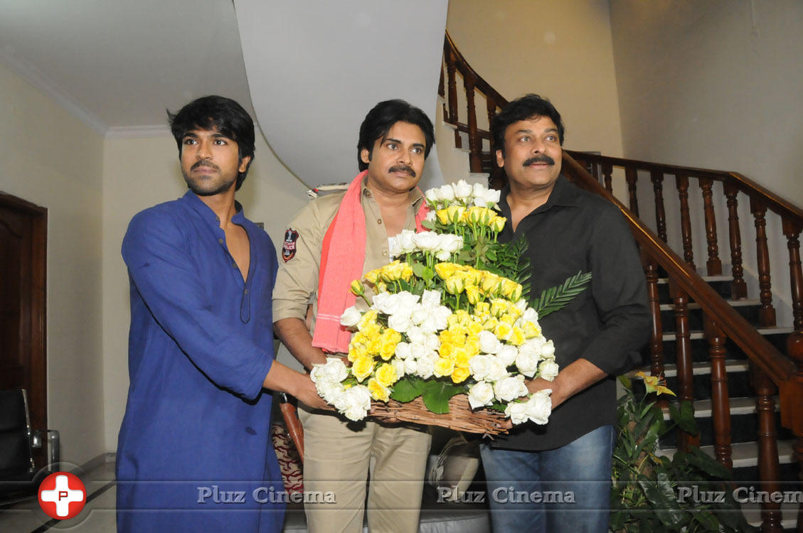 Pawankalyan Meets Chiranjeevi Photos | Picture 1139790