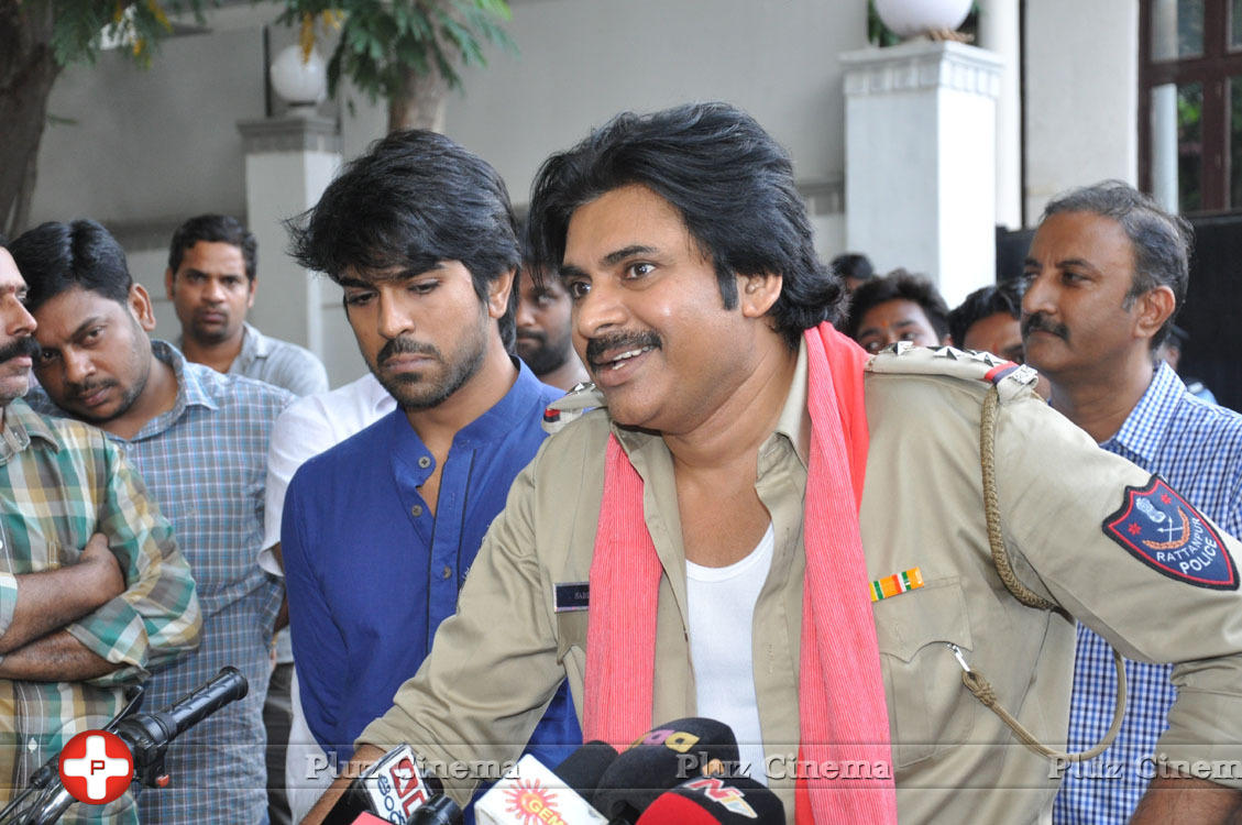 Pawankalyan Meets Chiranjeevi Photos | Picture 1139800