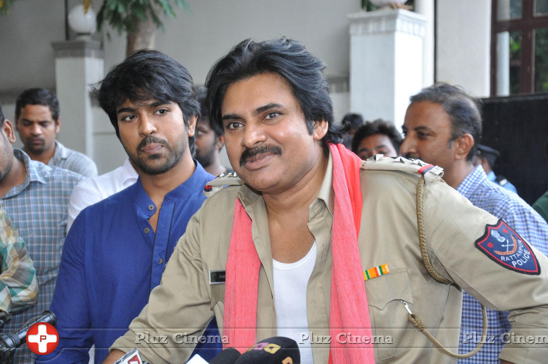 Pawankalyan Meets Chiranjeevi Photos | Picture 1139801