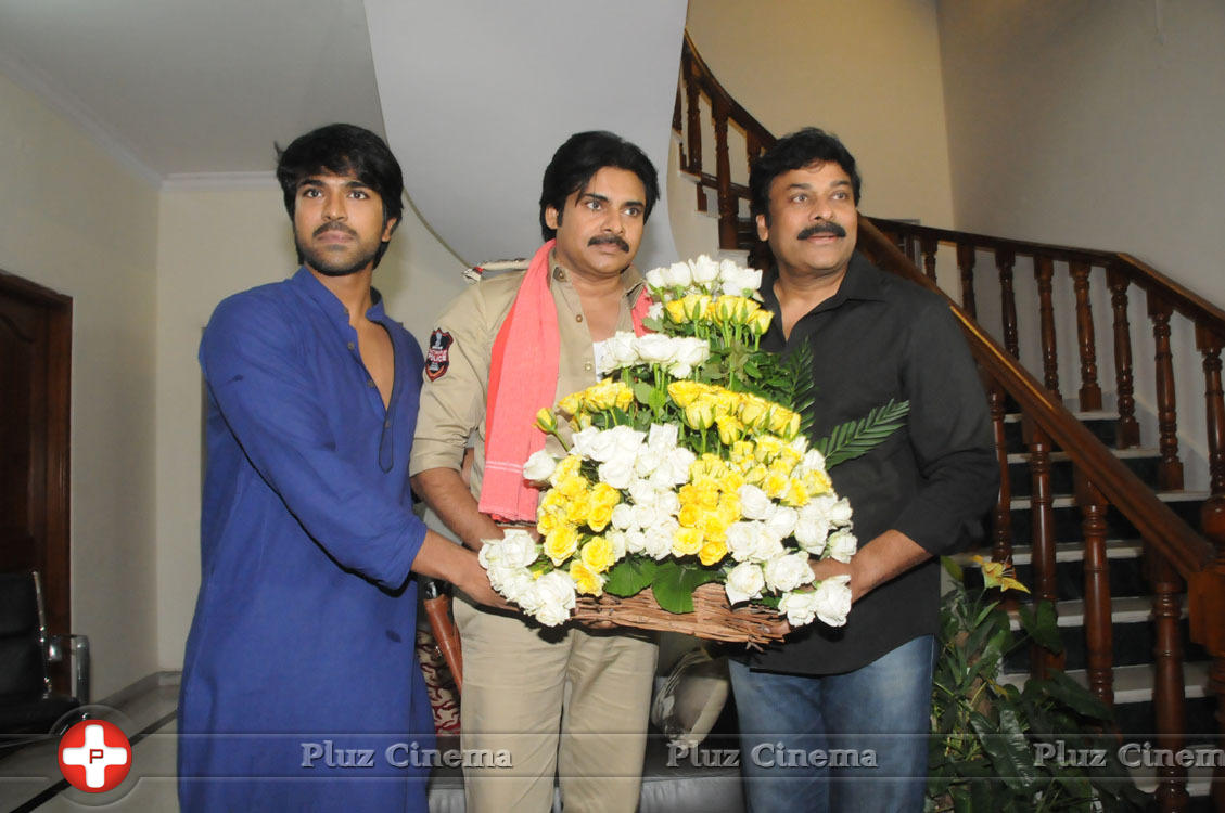 Pawankalyan Meets Chiranjeevi Photos | Picture 1139802