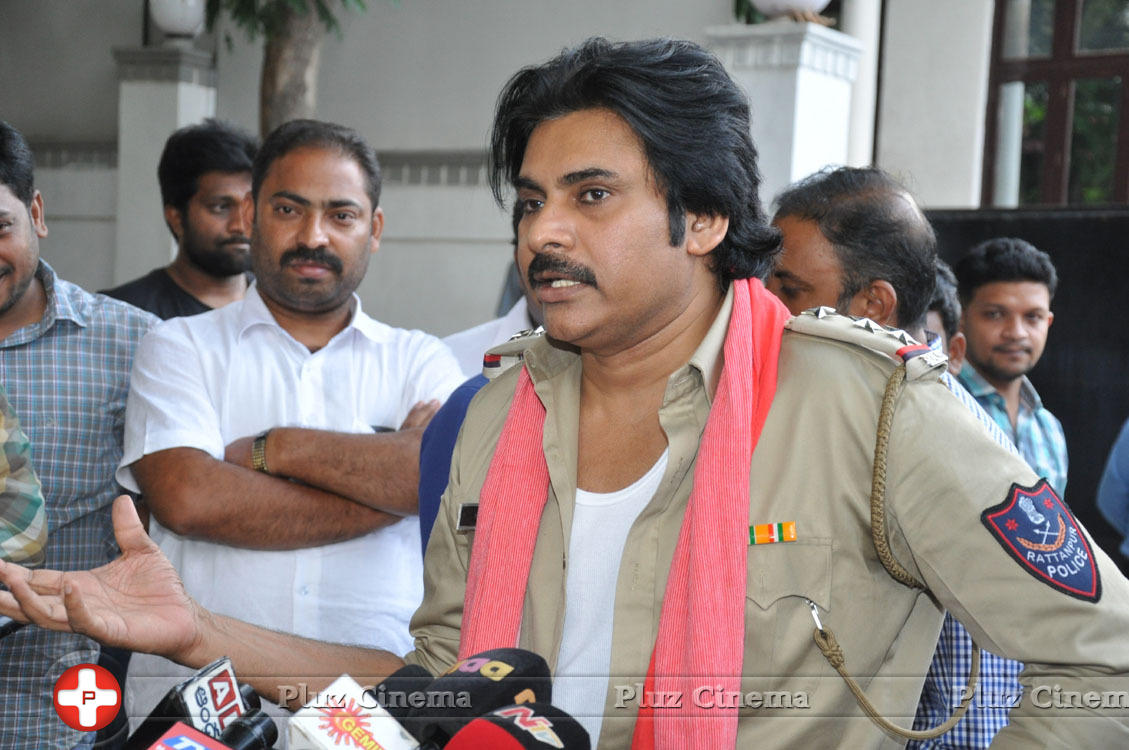 Pawan Kalyan - Pawankalyan Meets Chiranjeevi Photos | Picture 1139803