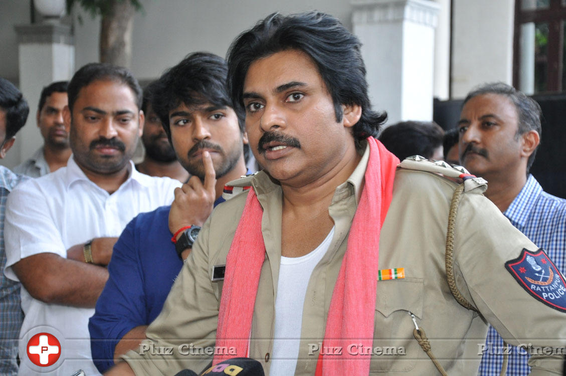 Pawankalyan Meets Chiranjeevi Photos | Picture 1139805