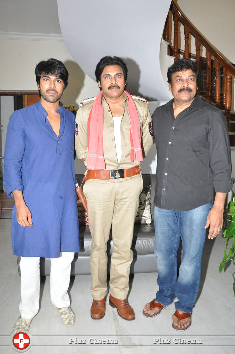 Pawankalyan Meets Chiranjeevi Photos | Picture 1139814