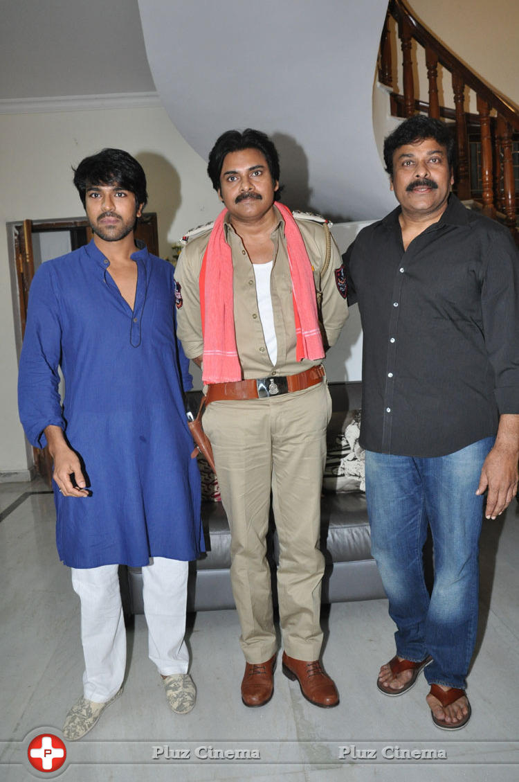 Pawankalyan Meets Chiranjeevi Photos | Picture 1139819