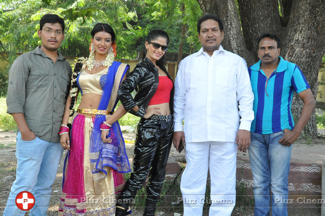 Junction Lo Jayamalini Movie Opening Stills | Picture 1144103