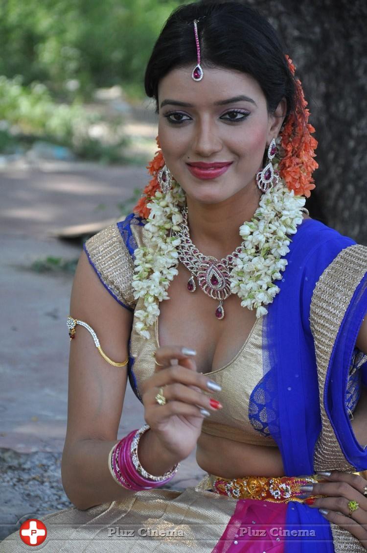 Maneesha Singh at Junction Lo Jayamalini Movie Opening Photos | Picture 1144128