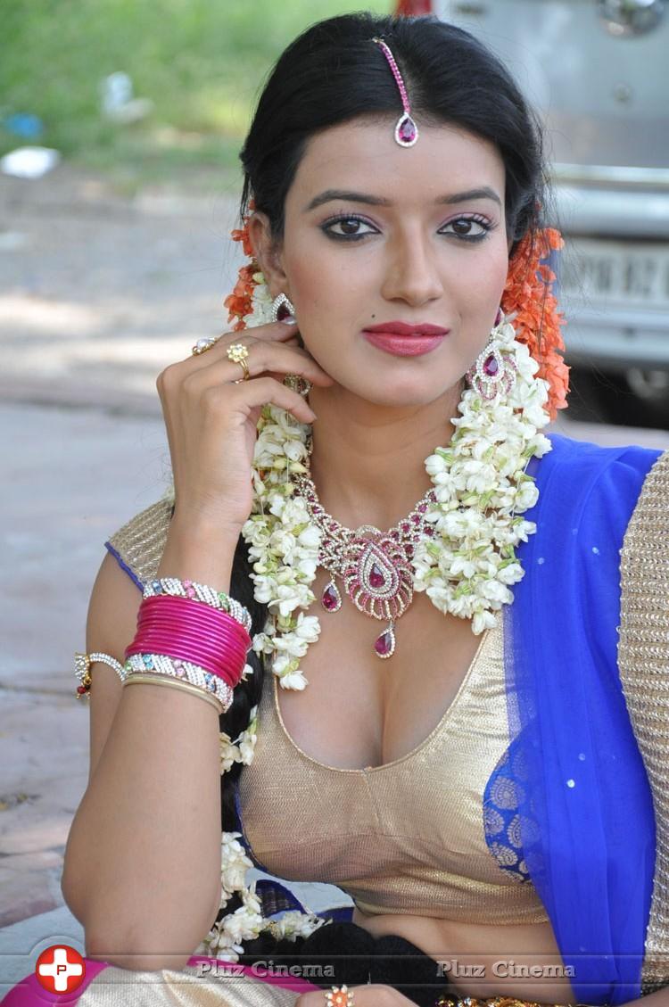 Maneesha Singh at Junction Lo Jayamalini Movie Opening Photos | Picture 1144132