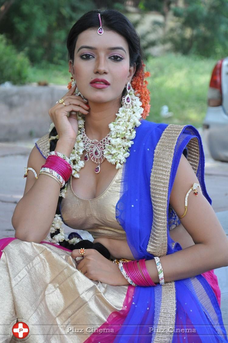 Maneesha Singh at Junction Lo Jayamalini Movie Opening Photos | Picture 1144136