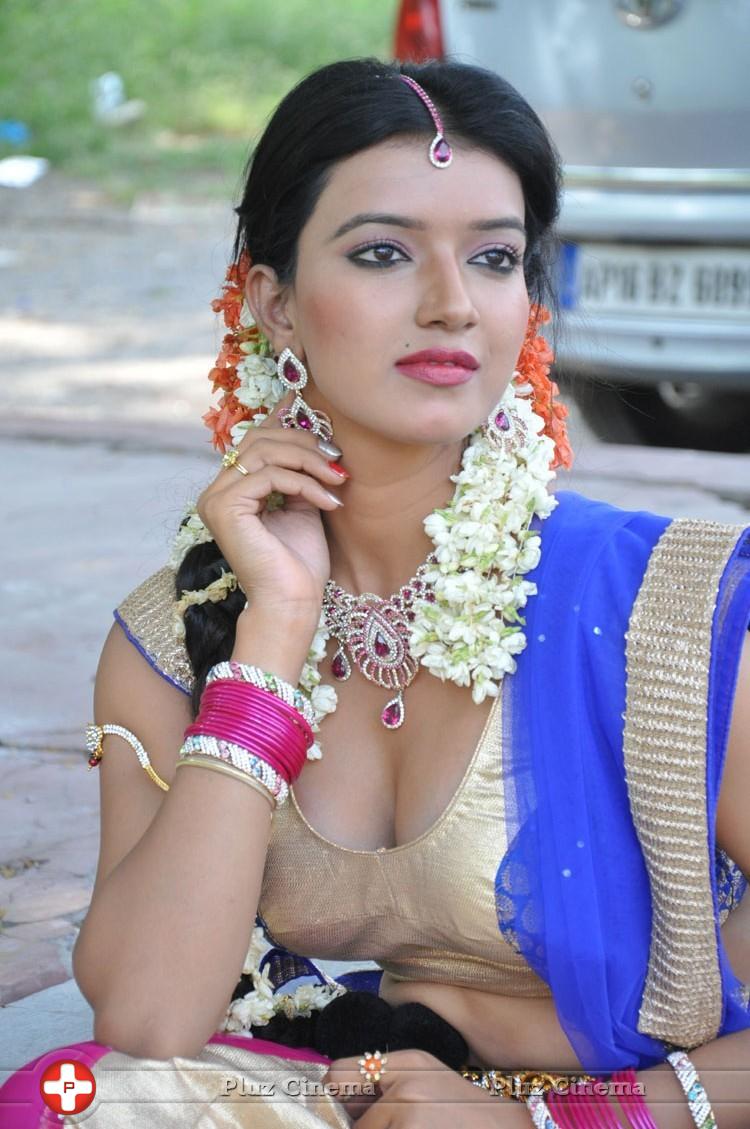 Maneesha Singh at Junction Lo Jayamalini Movie Opening Photos | Picture 1144144