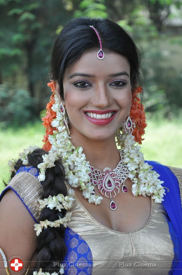 Maneesha Singh at Junction Lo Jayamalini Movie Opening Photos | Picture 1144151