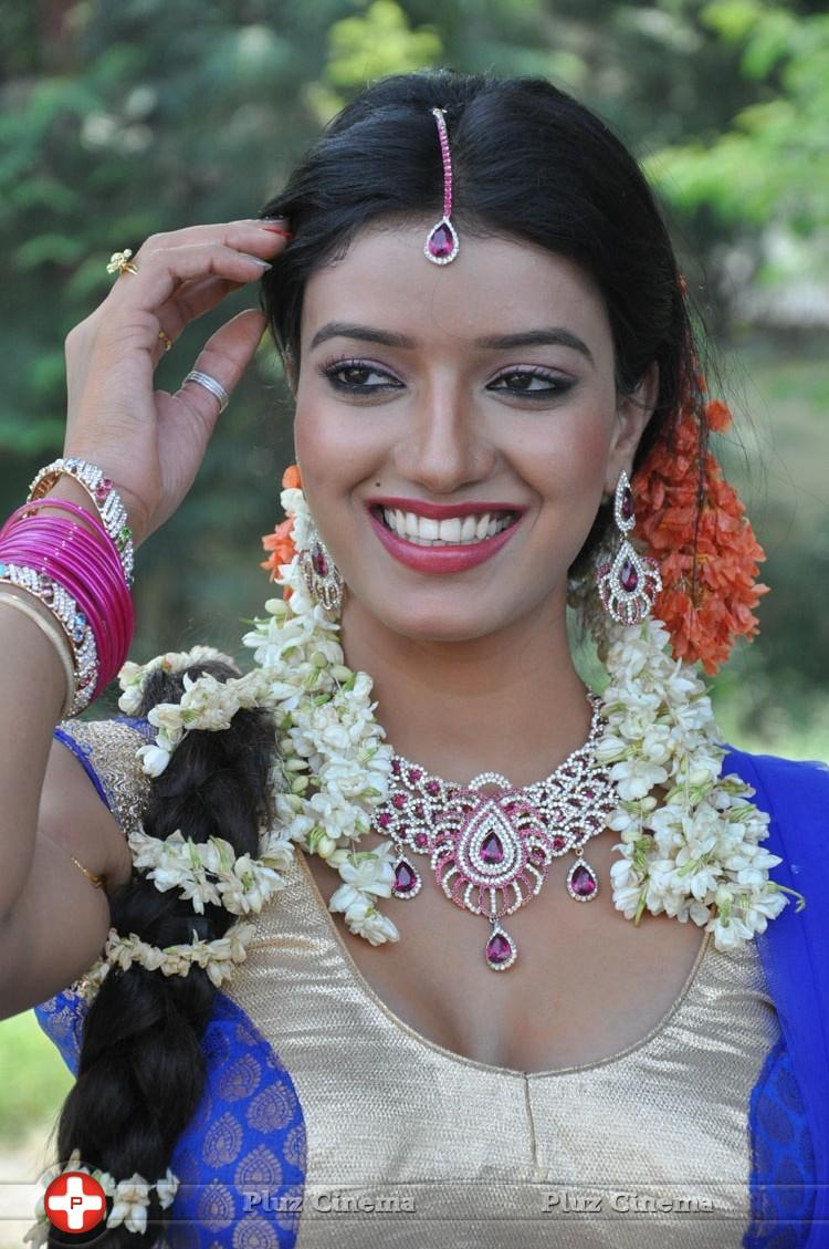 Maneesha Singh at Junction Lo Jayamalini Movie Opening Photos | Picture 1144159