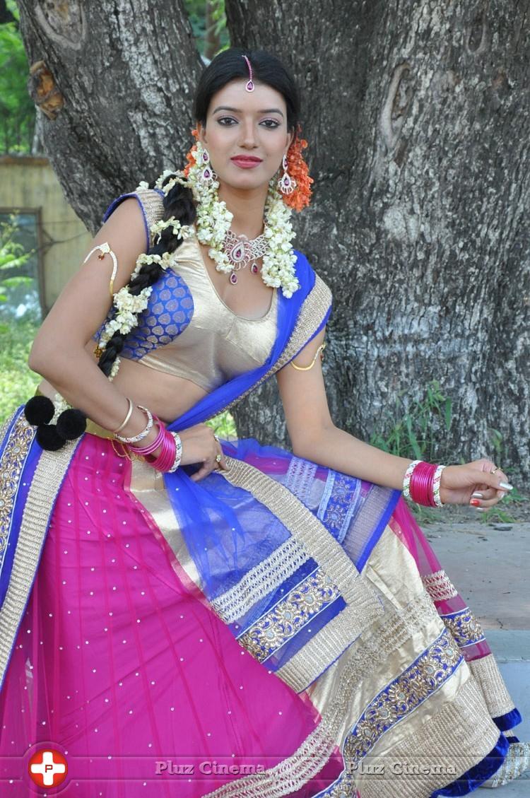 Maneesha Singh at Junction Lo Jayamalini Movie Opening Photos | Picture 1144187