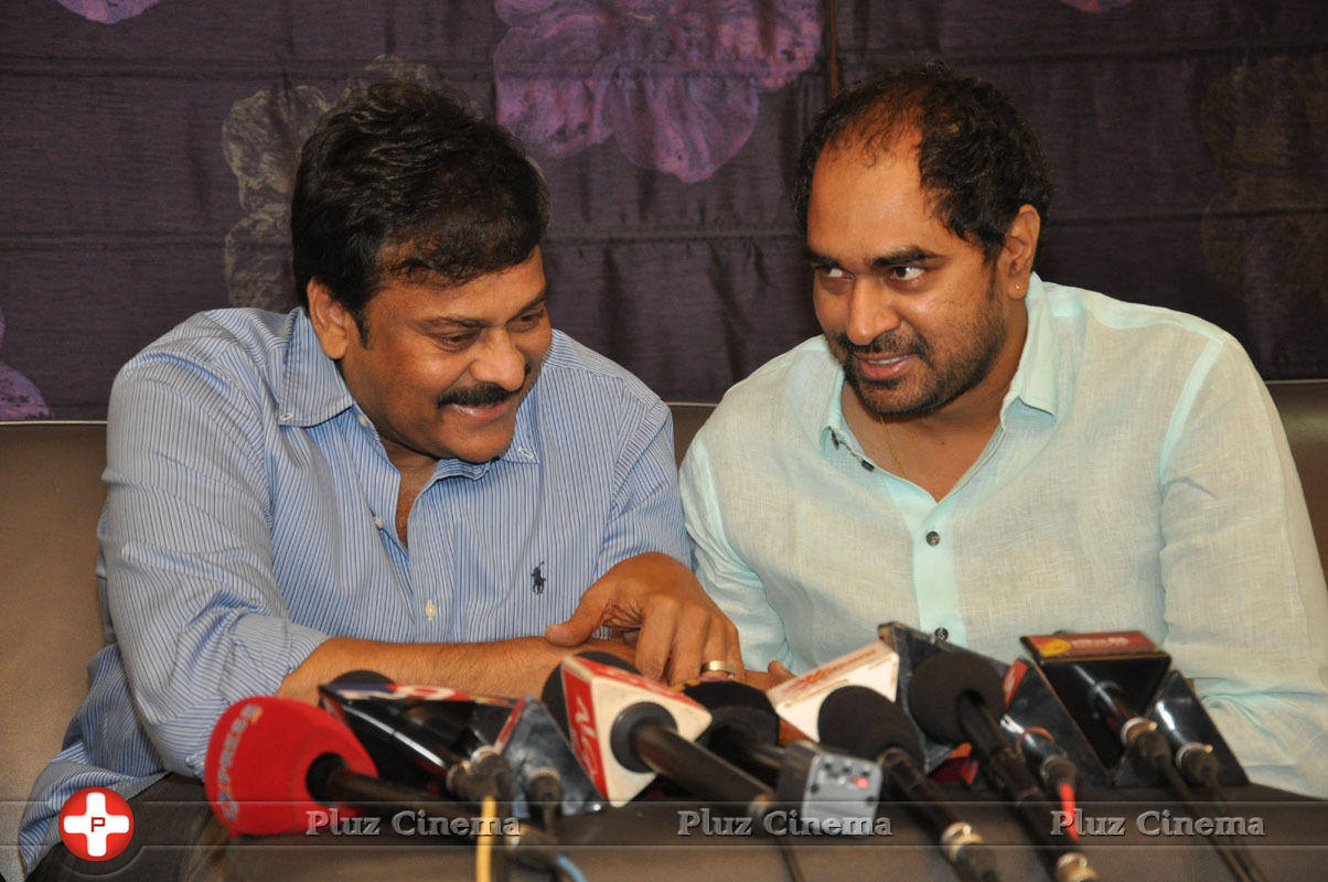 Kanche Team Congratulated by Megastar Chiranjeevi Photos | Picture 1145585
