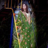 Actress Arshi Khan Outdoor Shoot in Mumbai Photos | Picture 1149571