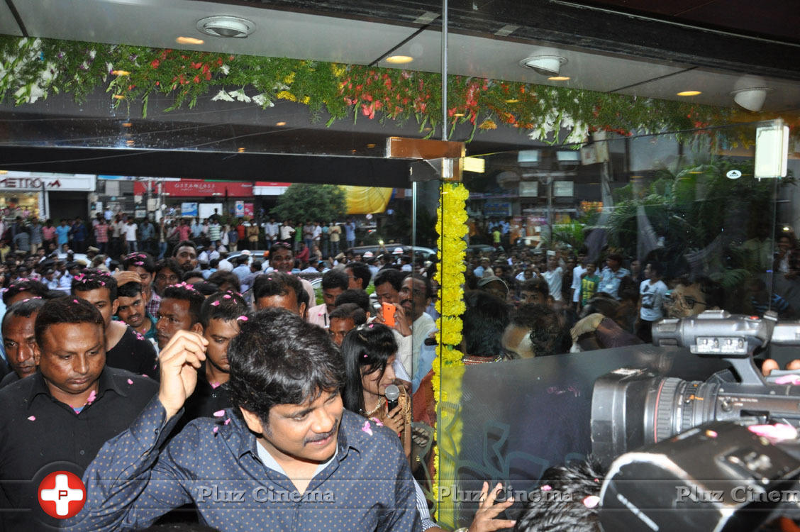 Nagarjuna Akkineni - Nagarjuna Launches Kalyan Jewellers Showroom Photos | Picture 1110510