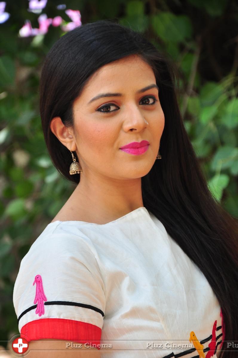 Actress Srimukhi Cute Gallery | Picture 1123887