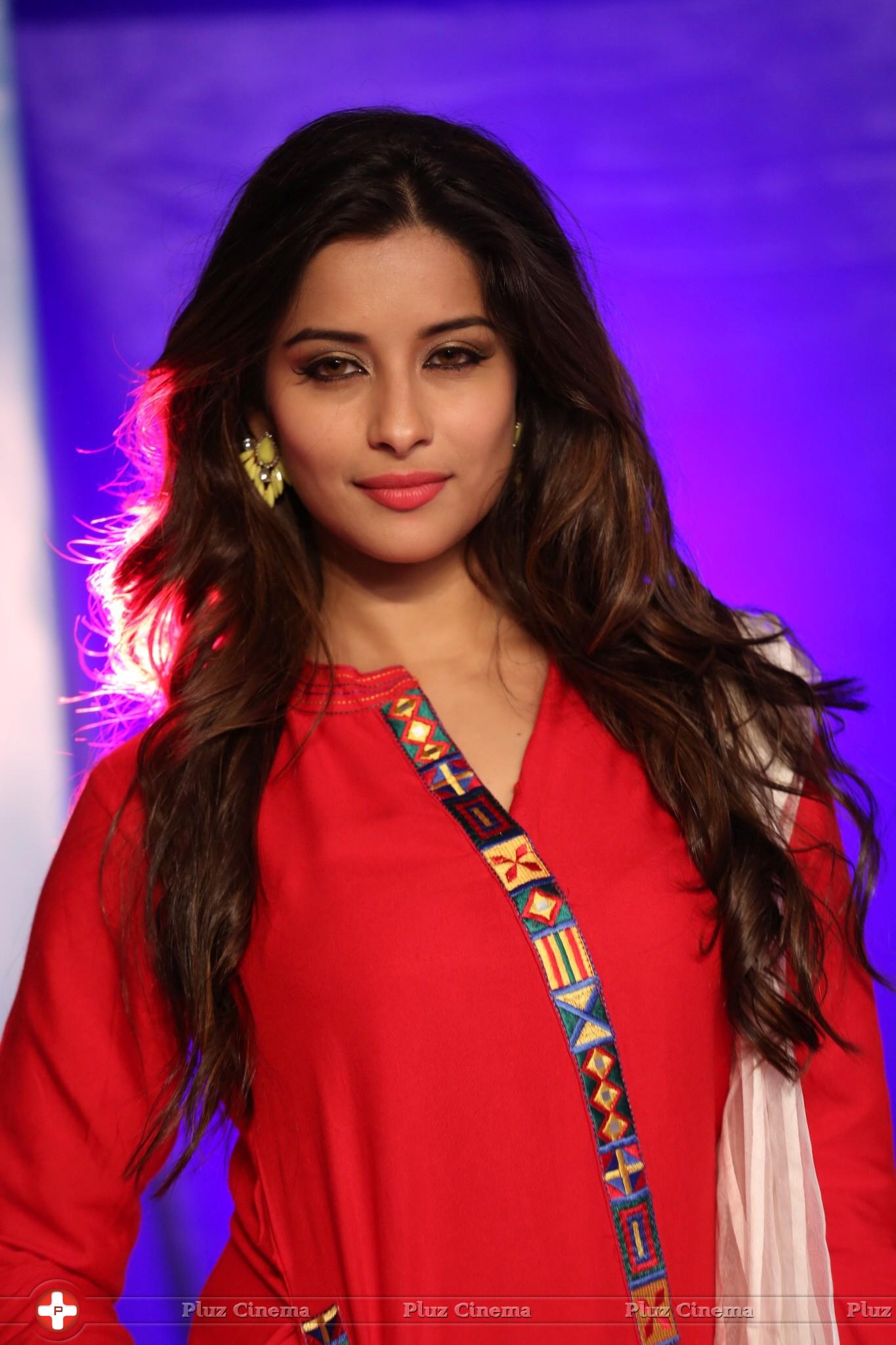 Actress Madhurima Special Gallery | Picture 1127452