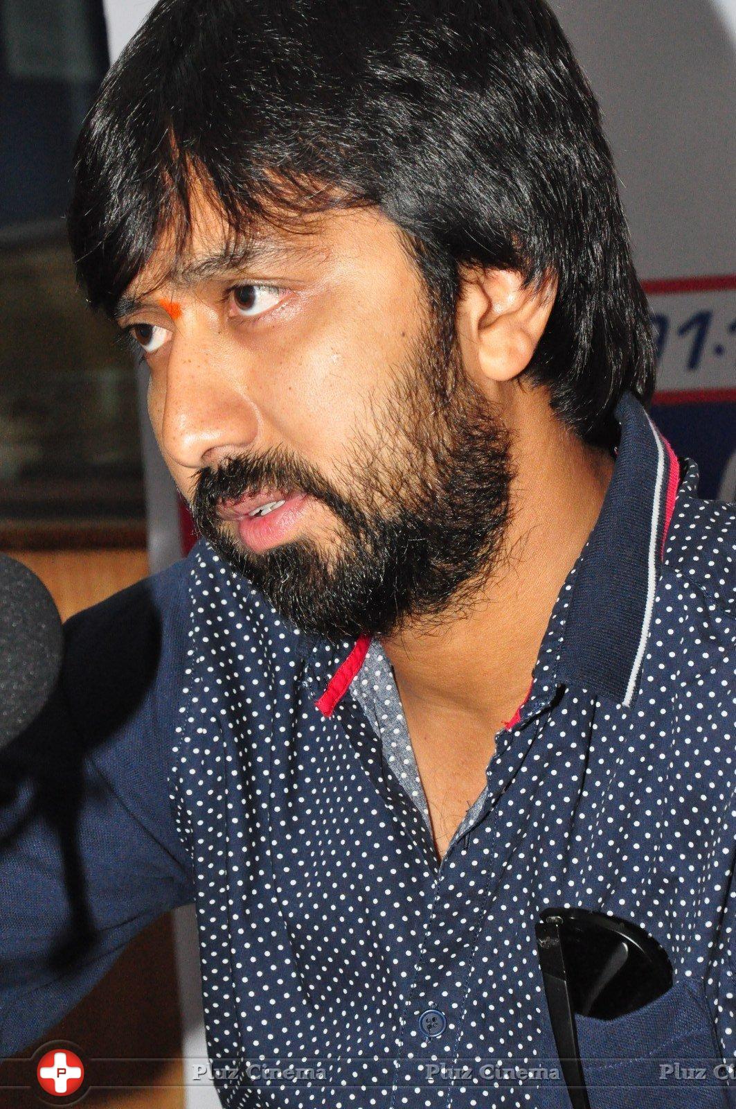 K. S. Ravindra (Writer) - K S Ravindra at Radio City Photos | Picture 1284116