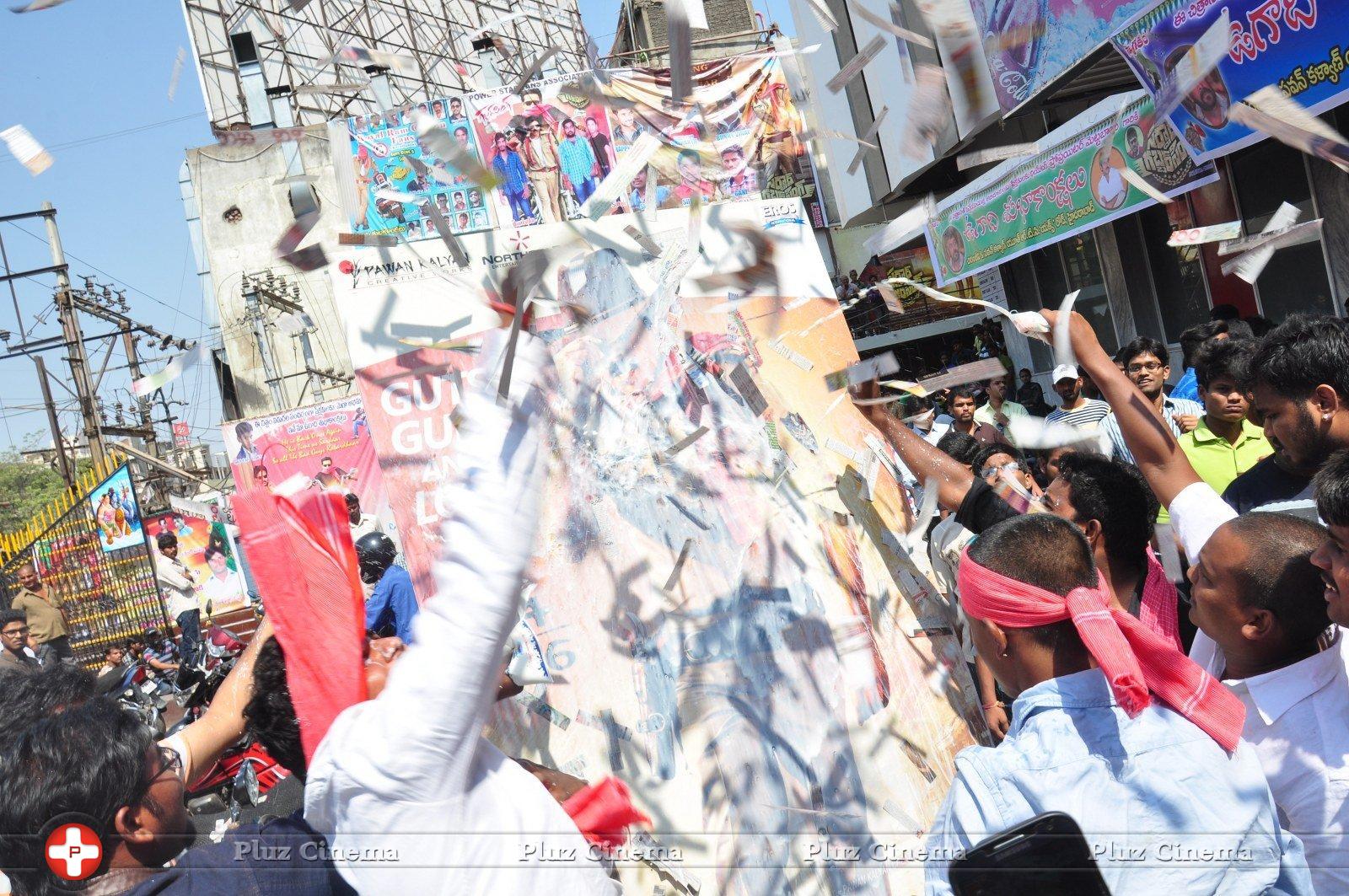 Sardaar Gabbar Singh Hungama at X Roads Stills | Picture 1284930