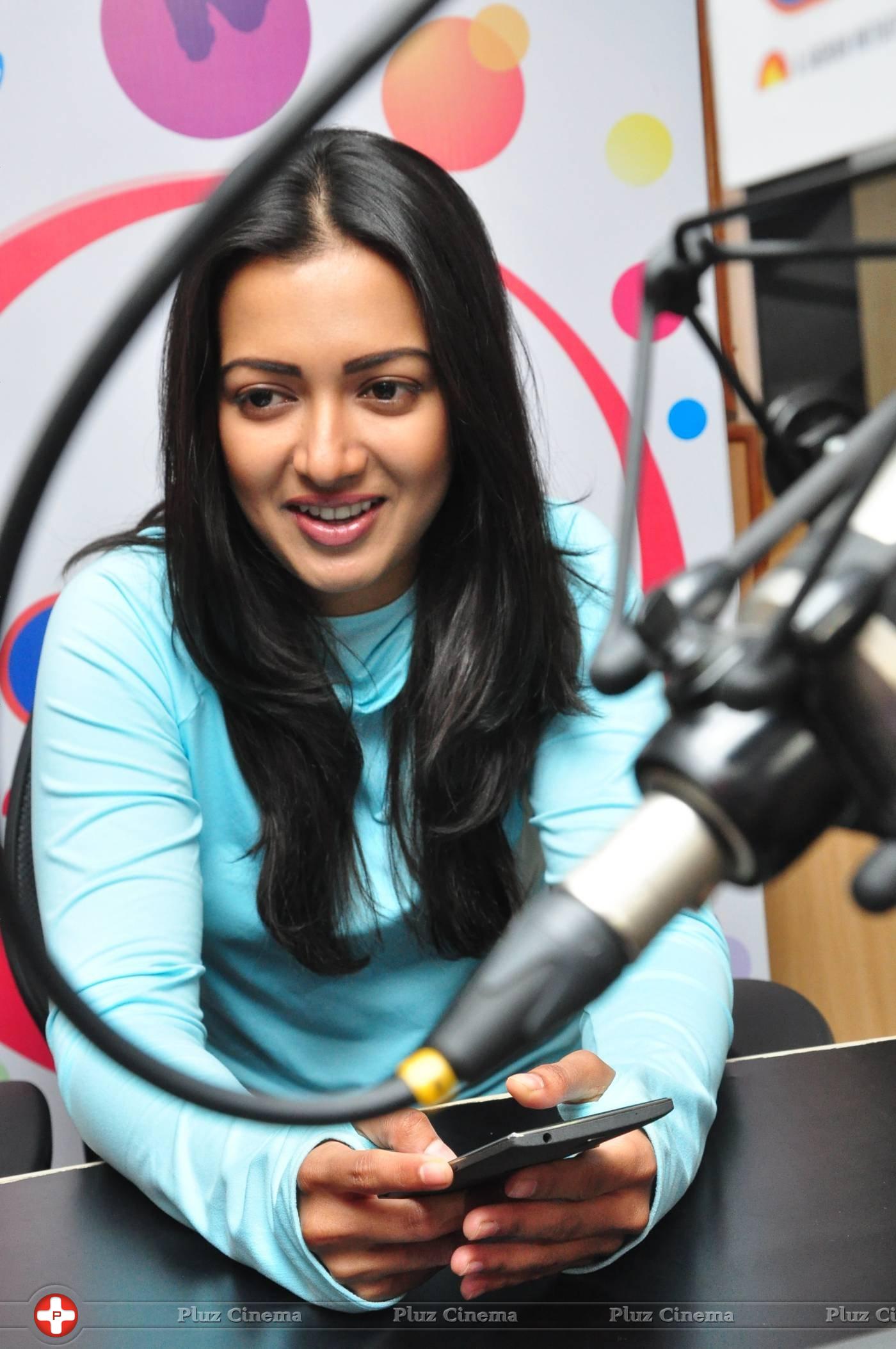 Catherine Tresa at Radio City Stills | Picture 1294733