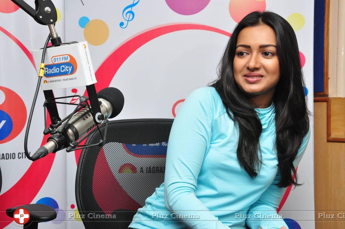 Catherine Tresa at Radio City Stills | Picture 1294739