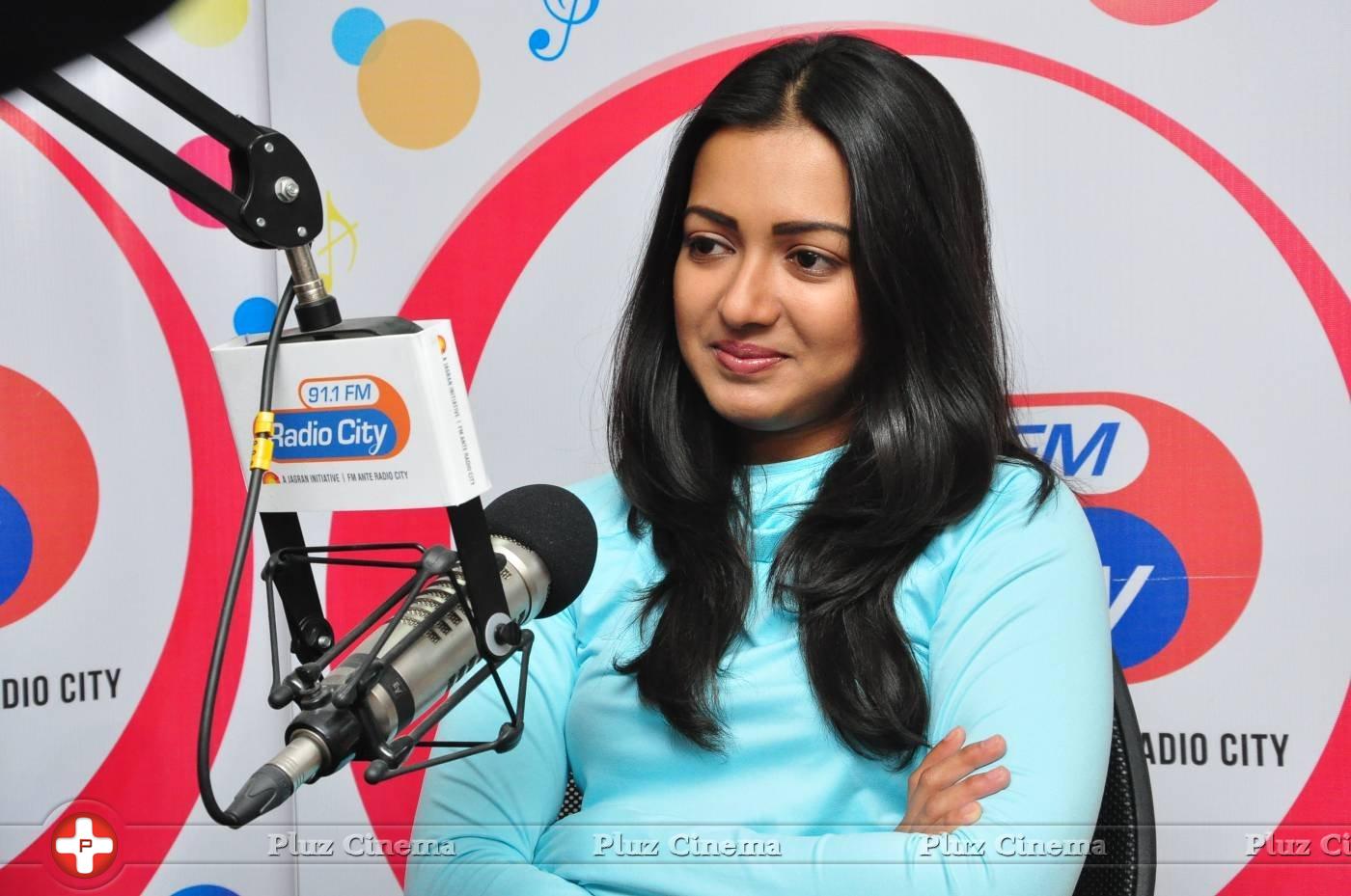 Catherine Tresa at Radio City Stills | Picture 1294747