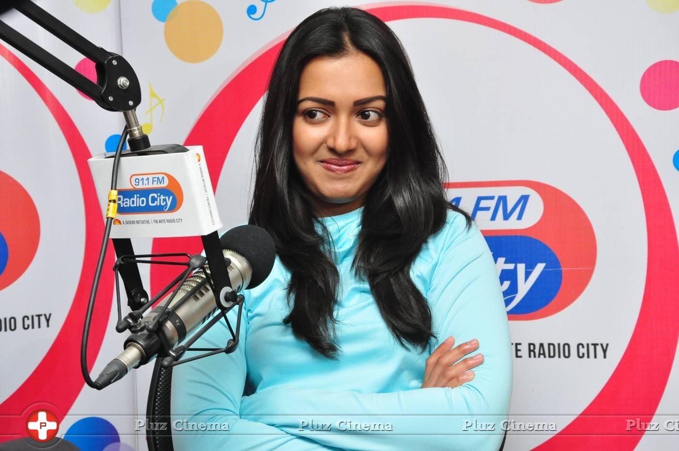 Catherine Tresa at Radio City Stills | Picture 1294750