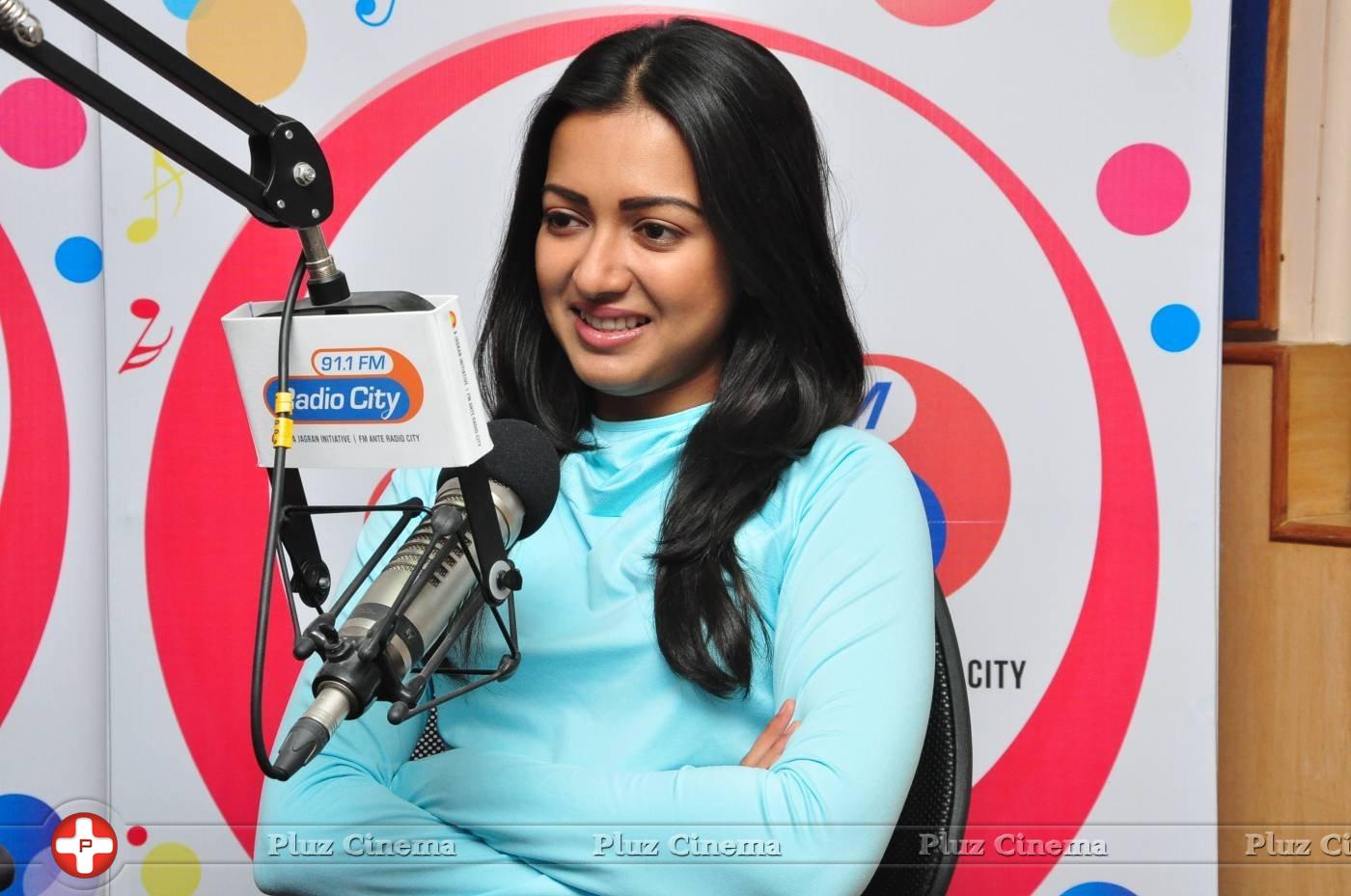 Catherine Tresa at Radio City Stills | Picture 1294774