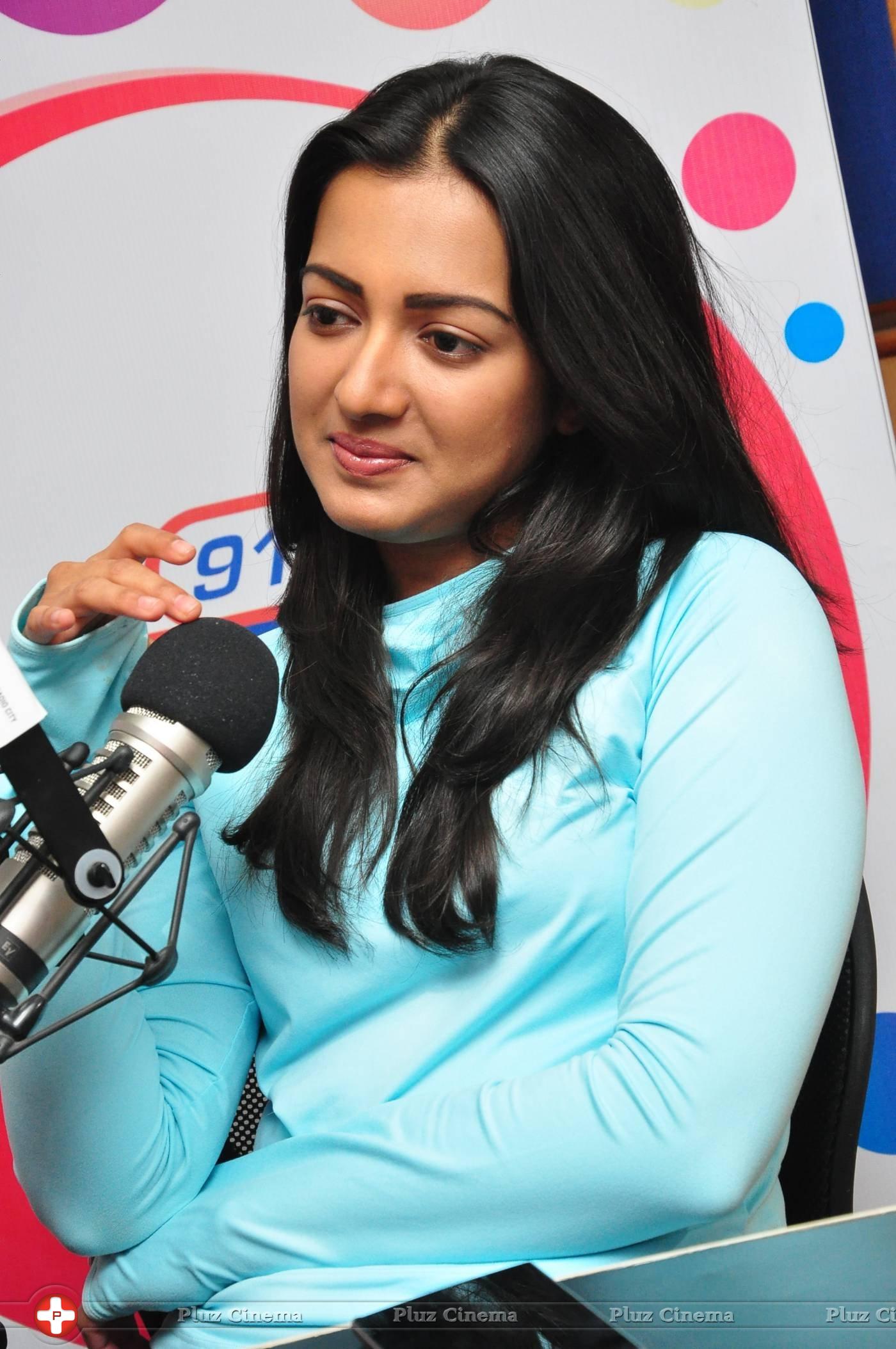 Catherine Tresa at Radio City Stills | Picture 1294815