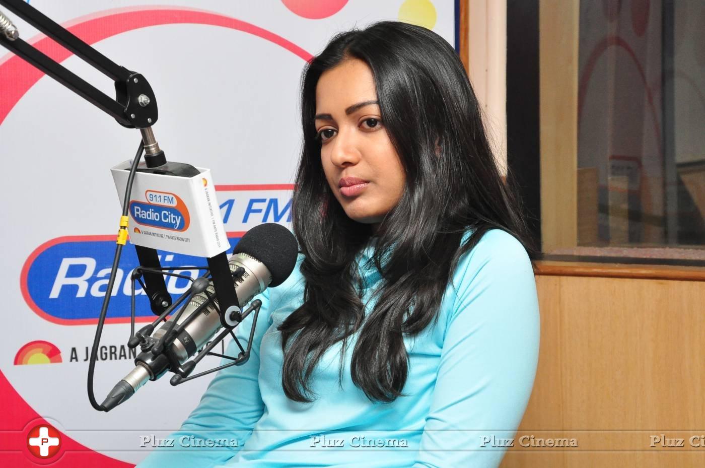 Catherine Tresa at Radio City Stills | Picture 1294822