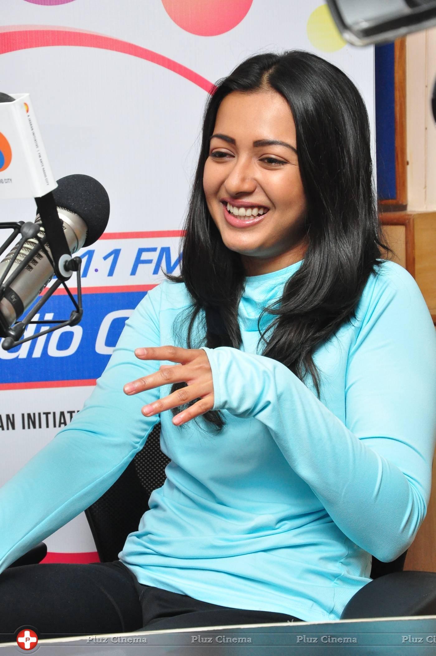 Catherine Tresa at Radio City Stills | Picture 1294830